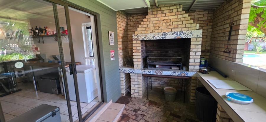 3 Bedroom Property for Sale in Flamwood North West